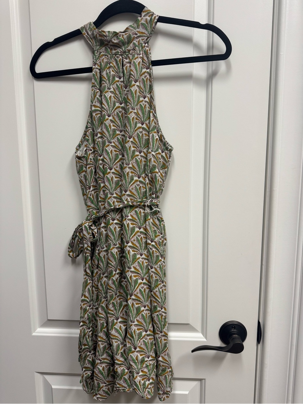 Anthropologie Sleeveless Leaf-Print Midi Dress in Green and Cream